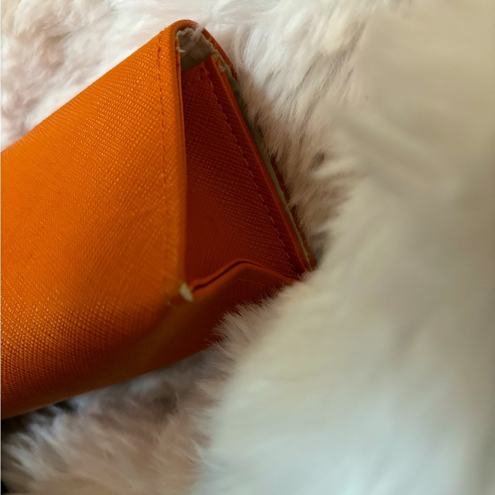 Tory Burch eyeglass case with pouch. - Picture 7 of 7